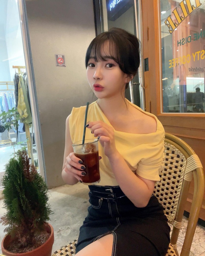 윤이경