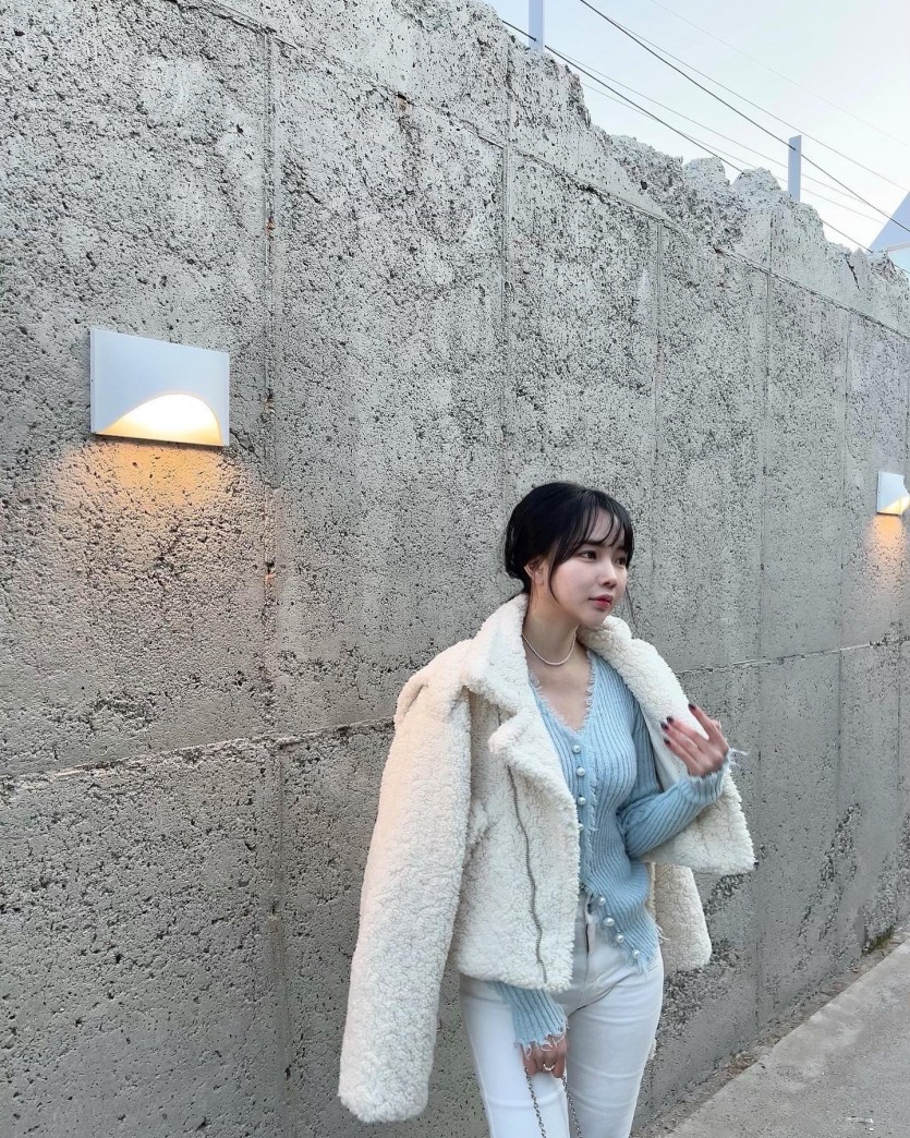 윤이경